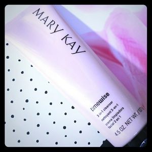 Mary Kay timewise 3 n 1 cleanser normal to dry